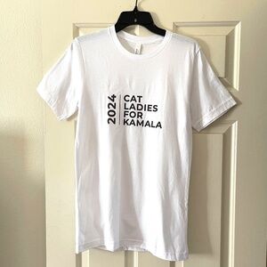 NEW - CAT LADIES FOR KAMALA 2024 WOMEN'S T-SHIRT - WHITE SIZE SMALL
